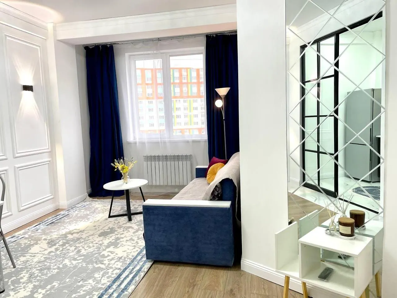 Фридом 5 Минут От Метро Рядом С Трц Apartment Almaty
